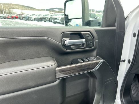 Used 2022 Chevrolet Silverado 3500 LTZ w/ LTZ Convenience Package image 20