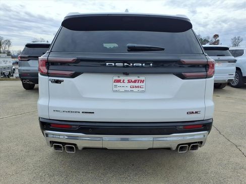 New 2026 GMC Acadia Denali w/ Super Cruise Package image 6