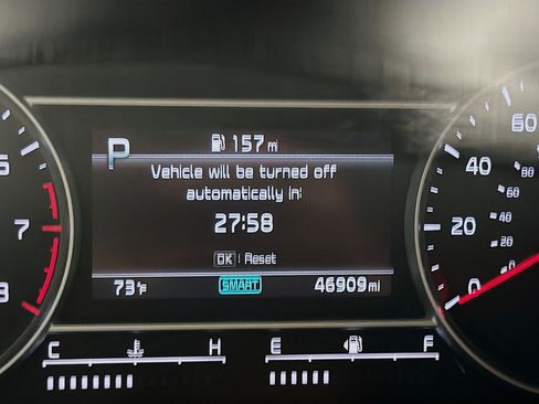 Used 2023 Kia Sorento S image 8