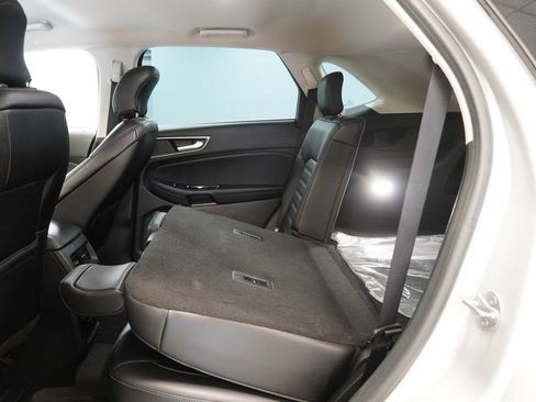 Used 2019 Ford Edge SEL w/ Equipment Group 201A AWD/4WD image 27