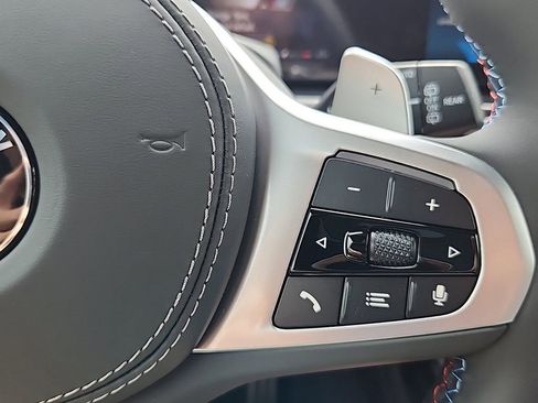 Used 2025 BMW X7 M60i image 26