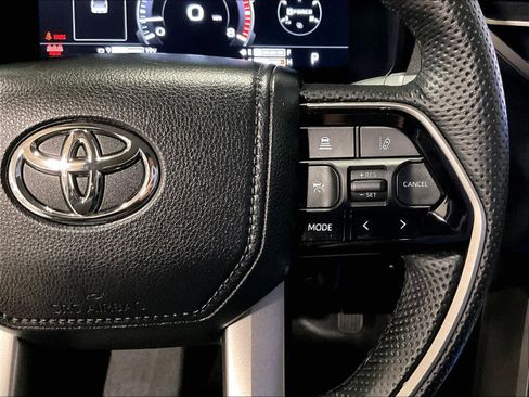 Used 2024 Toyota Tundra Limited image 23