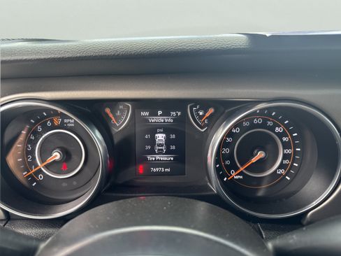 Used 2021 Jeep Wrangler Unlimited Sport AWD/4WD image 13