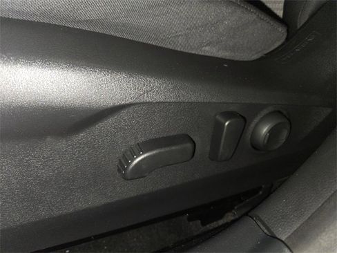 Used 2024 Subaru Outback Premium image 12