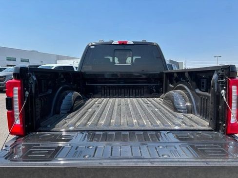 New 2026 Ford F350 XLT w/ XLT Premium Package AWD/4WD image 17
