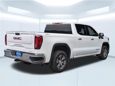 Used 2025 GMC Sierra 1500 SLT AWD/4WD image 6