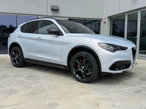 New 2026 Alfa Romeo Stelvio Sprint w/ Convenience Package AWD/4WD image 1