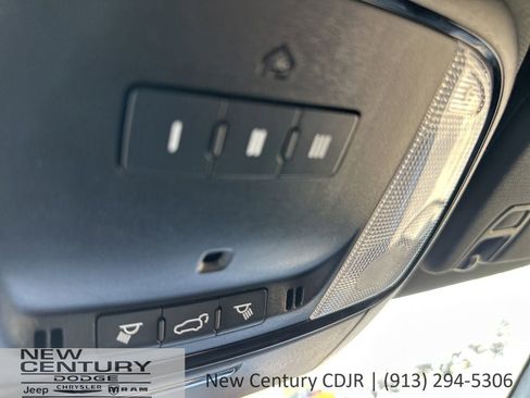 Used 2022 Dodge Durango R/T w/ Blacktop Package image 20