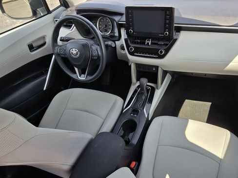 Certified 2022 Toyota Corolla Cross LE AWD/4WD image 20