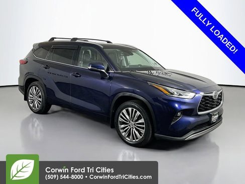 Used 2021 Toyota Highlander Platinum AWD/4WD image 1