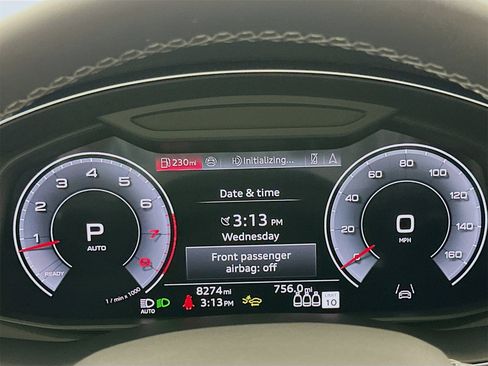 Used 2025 Audi Q8 Premium Plus image 13