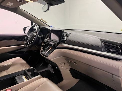 Used 2019 Honda Odyssey Elite image 11
