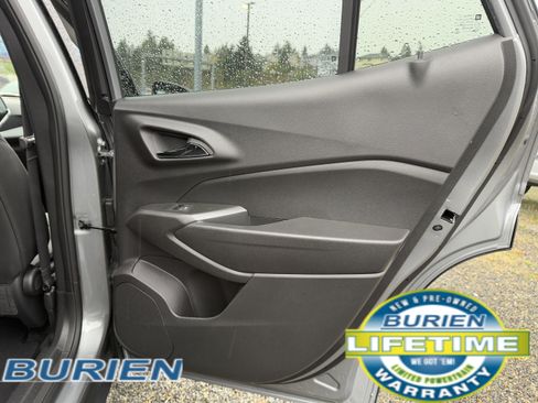 New 2026 Chevrolet Trax LT w/ Driver Confidence Package image 24