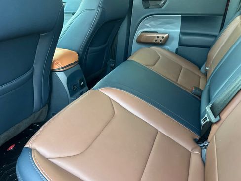 Certified 2022 Ford Maverick Lariat w/ Lariat Luxury Package AWD/4WD image 4