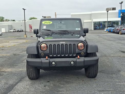 Used 2018 Jeep Wrangler Unlimited Sport S AWD/4WD image 2