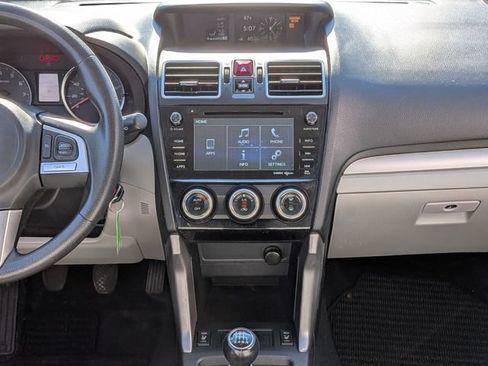 Used 2017 Subaru Forester 2.5i Premium AWD/4WD image 27
