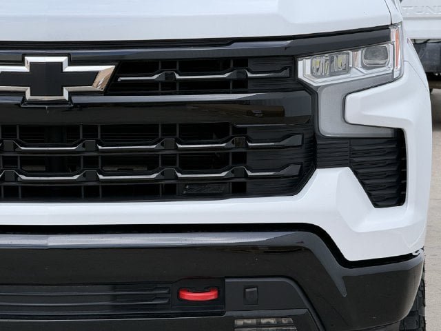Used 2024 Chevrolet Silverado 1500 LT Trail Boss w/ Convenience Package II AWD/4WD image 9