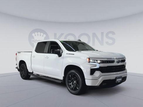 Used 2025 Chevrolet Silverado 1500 RST w/ Dark Appearance Package image 2