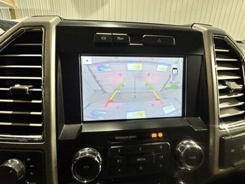 Used 2017 Ford F250 Lariat w/ Lariat Value Package AWD/4WD image 14