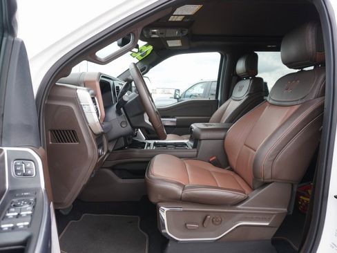 Certified 2025 Ford F250 King Ranch w/ Chrome Package image 7