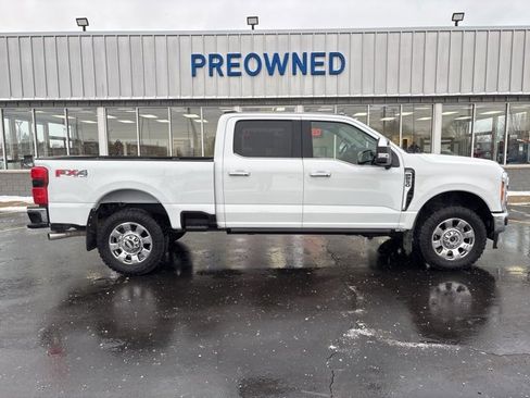 Used 2023 Ford F250 Lariat w/ Lariat Ultimate Package image 2