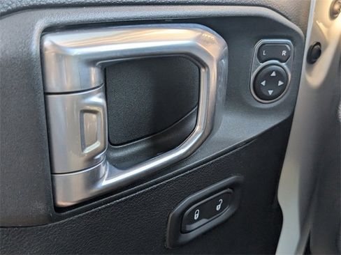 Used 2022 Jeep Gladiator Sport image 24