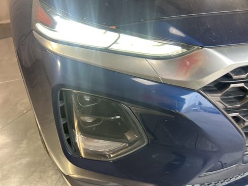 Used 2020 Hyundai Santa Fe SEL w/ Convenience + Premium Package image 4