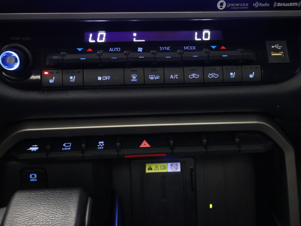 Used 2023 Toyota Tundra Limited AWD/4WD image 23