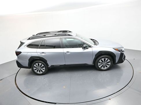 Used 2023 Subaru Outback Limited XT image 25
