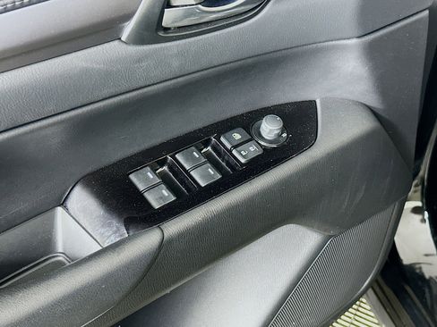 Used 2025 MAZDA CX-5 AWD 2.5 S w/ Preferred Package image 15