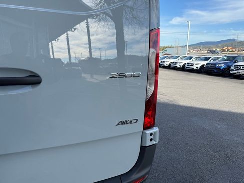 New 2025 Mercedes-Benz Sprinter 2500 image 9