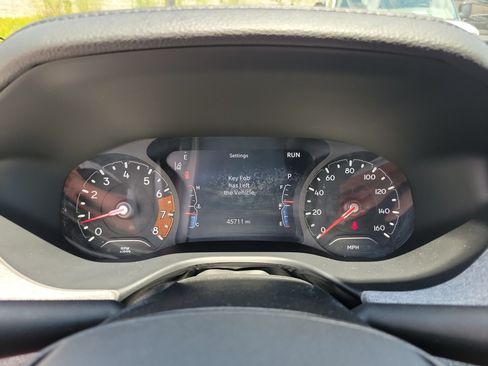 Used 2024 Jeep Compass Latitude AWD/4WD image 18
