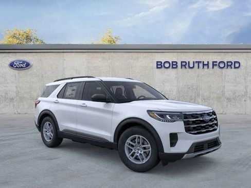 New 2026 Ford Explorer Active AWD/4WD image 2