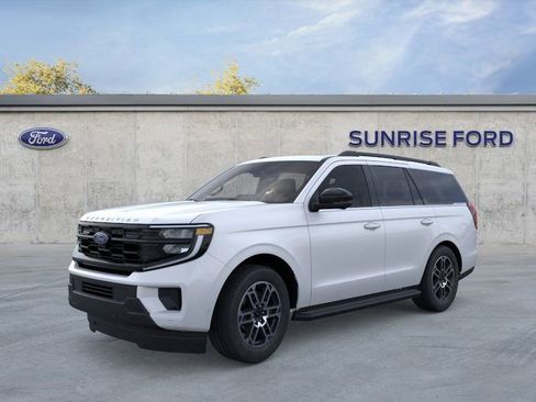New 2025 Ford Expedition Active image 1