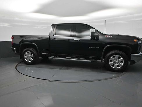 Used 2020 Chevrolet Silverado 2500 LTZ w/ LTZ Plus Package image 2