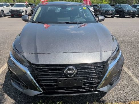 Certified 2025 Nissan Altima 2.5 SV w/ SV Special Edition Package AWD/4WD image 2