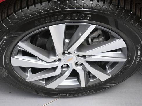 Used 2024 Chevrolet Equinox Premier AWD/4WD image 24