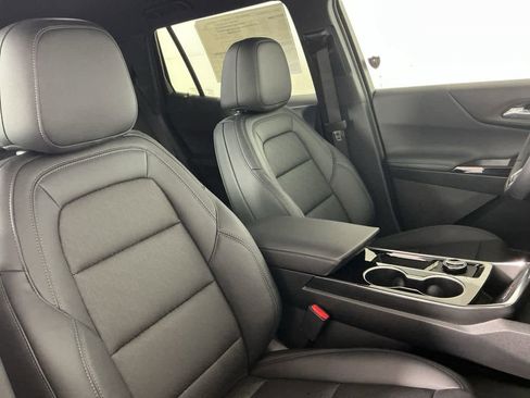 New 2026 Chevrolet Equinox LT w/ Convenience Package II image 13