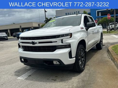 Used 2021 Chevrolet Silverado 1500 RST w/ Convenience Package II AWD/4WD image 2