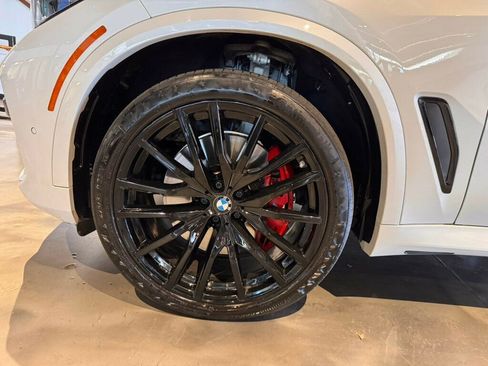 Used 2023 BMW X5 M50i w/ Executive Package image 28