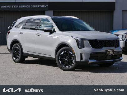New 2025 Kia Sorento S w/ Panoramic Sunroof Package