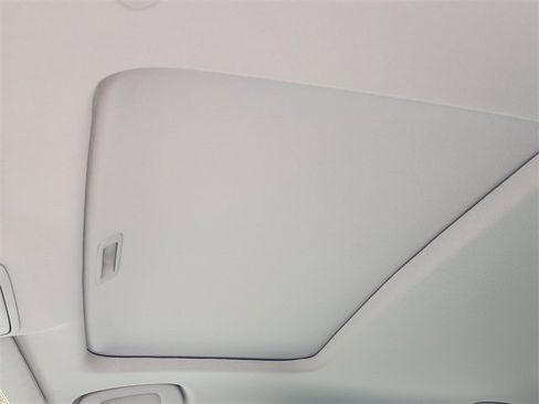 Certified 2024 Honda Accord EX image 31