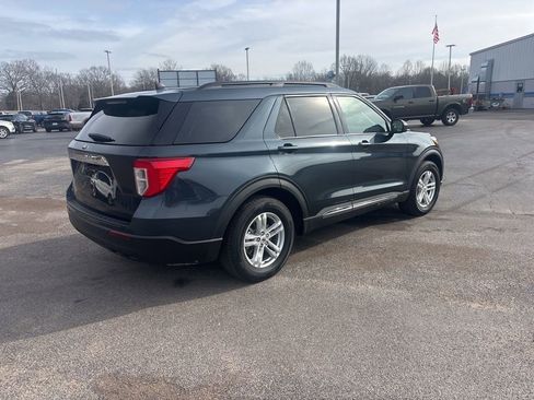 Used 2022 Ford Explorer XLT image 7