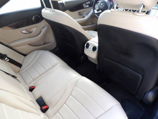 Used 2018 Mercedes-Benz C 300 4MATIC Sedan image 27