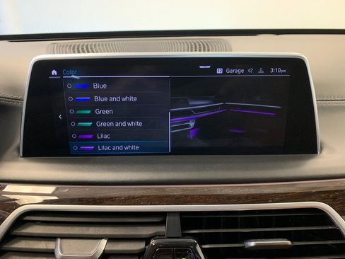 Used 2021 BMW 750i xDrive w/ Executive Package AWD/4WD image 47
