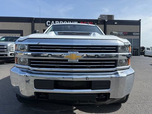 Used 2018 Chevrolet Silverado 2500 W/T w/ WT Convenience Package AWD/4WD image 4