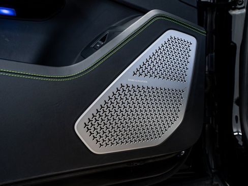 Used 2019 Lamborghini Urus image 35