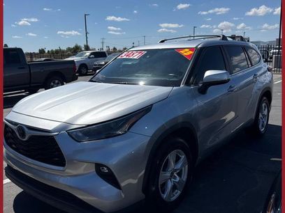 Certified 2023 Toyota Highlander LE