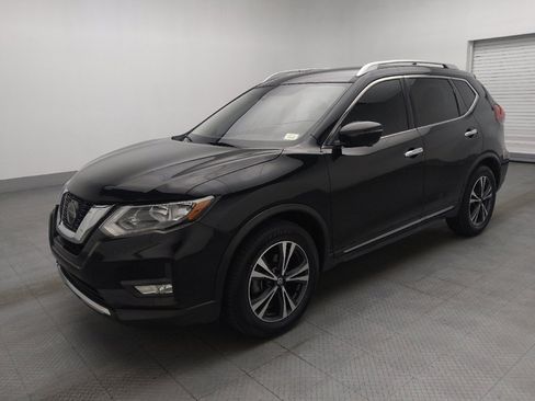 Used 2018 Nissan Rogue SL image 2