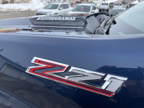 Used 2022 Chevrolet Silverado 2500 LTZ image 3